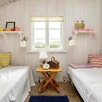 4 Star In Holiday home